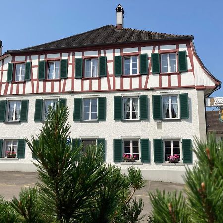 Gasthaus Zum Loewen Neftenbach Exteriör bild