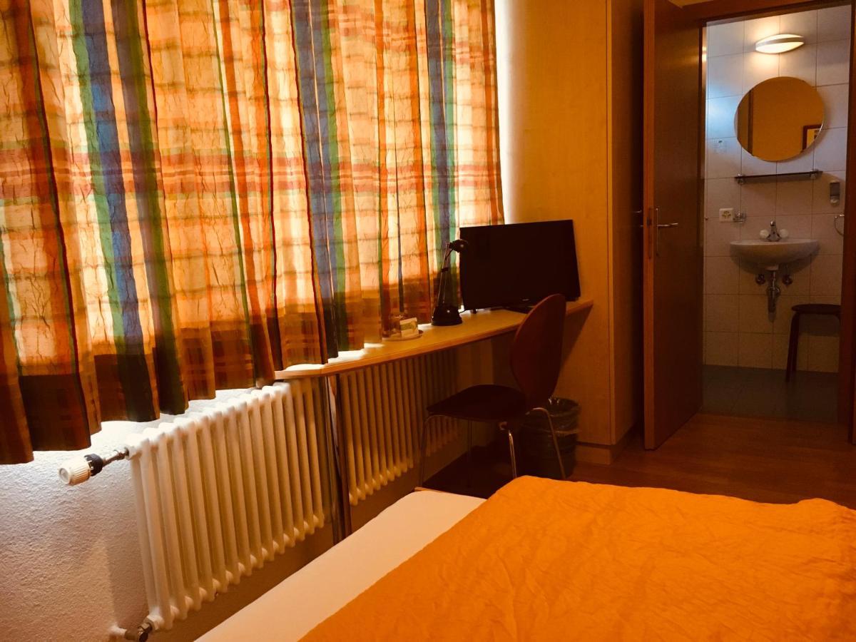 Gasthaus Zum Loewen Neftenbach Exteriör bild